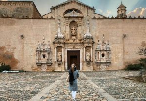 Dos dels tres monestirs cistercencs de Catalunya es troben a la Costa Daurada